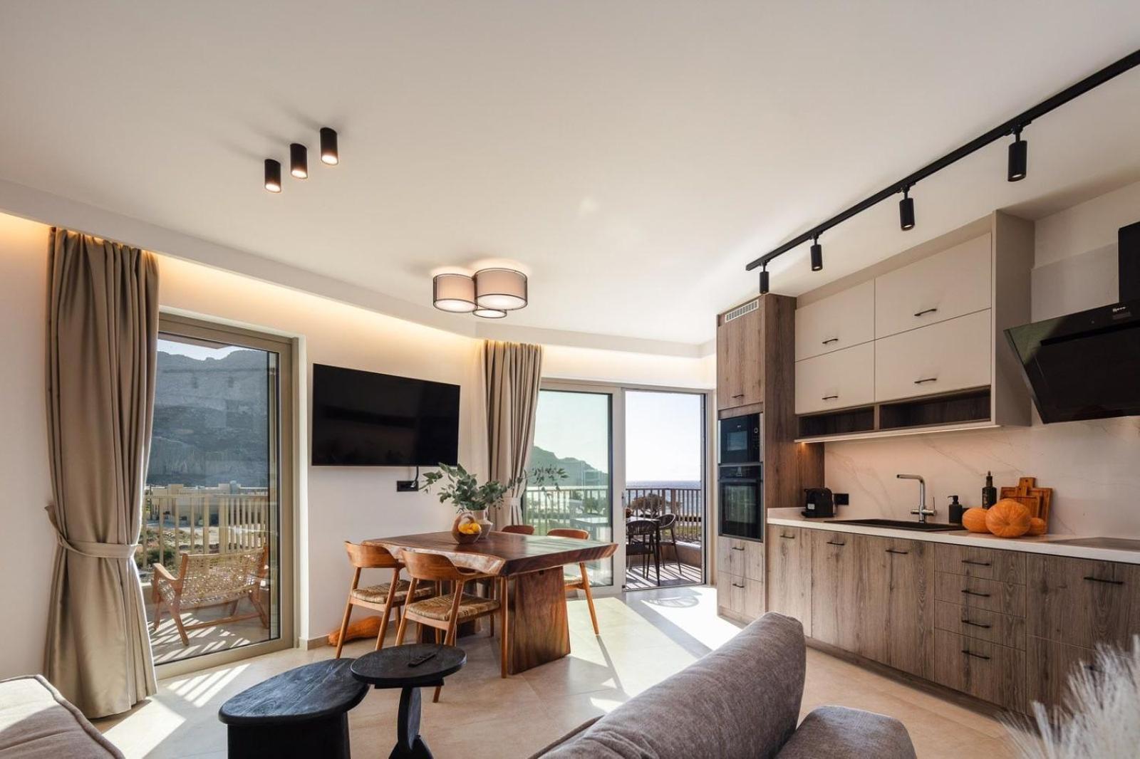 Ririka Beach Living, New Feel-At-Home Luxury Suites 플라키아스 외부 사진