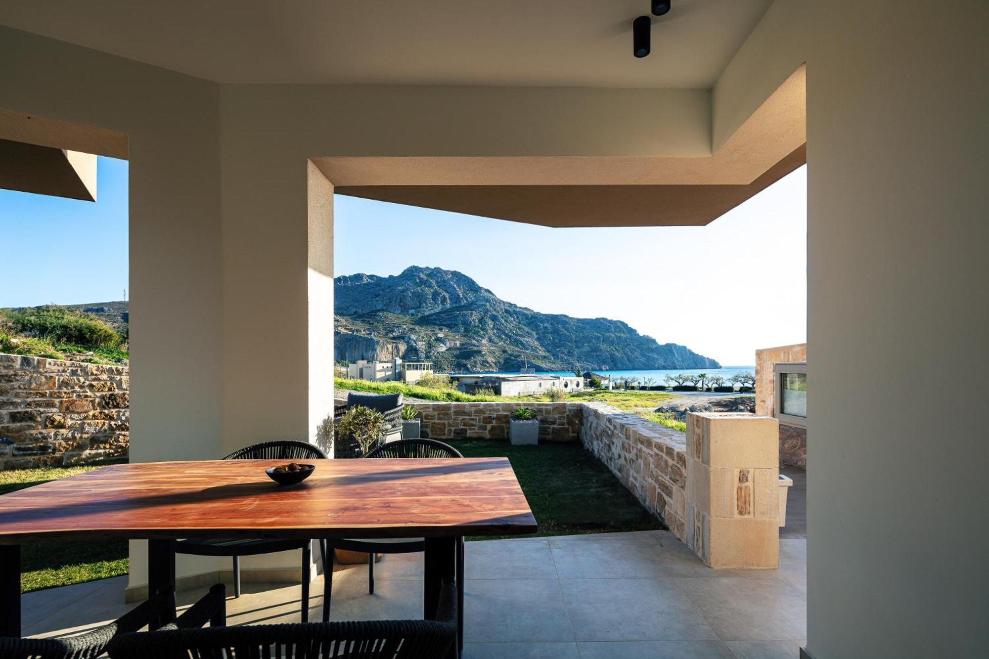 Ririka Beach Living, New Feel-At-Home Luxury Suites 플라키아스 외부 사진