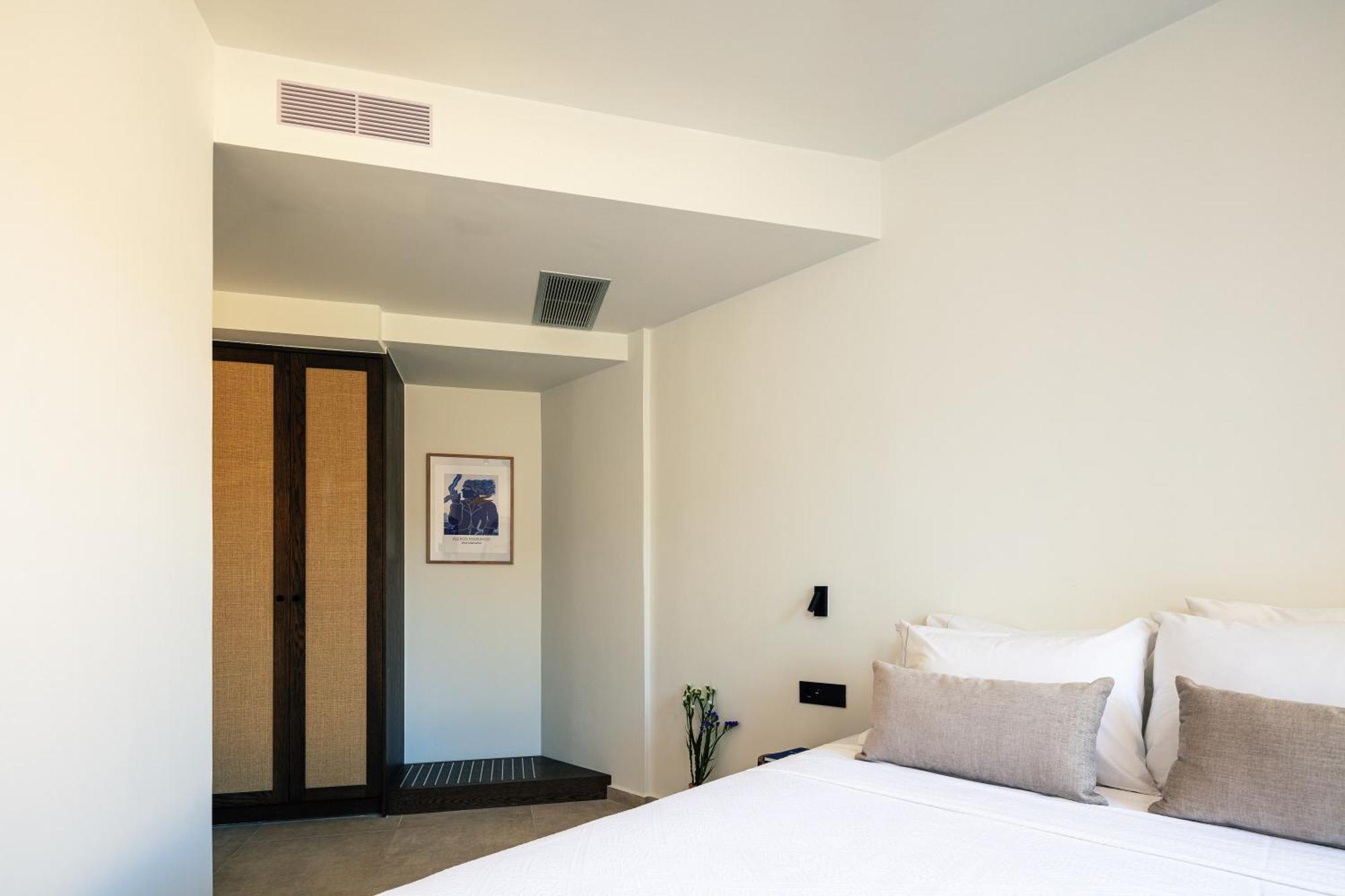 Ririka Beach Living, New Feel-At-Home Luxury Suites 플라키아스 외부 사진