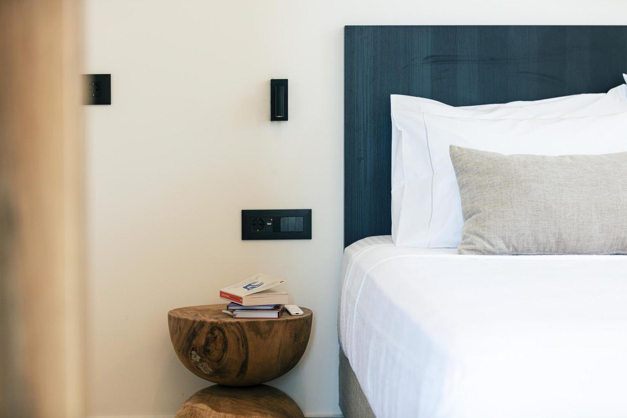 Ririka Beach Living, New Feel-At-Home Luxury Suites 플라키아스 외부 사진